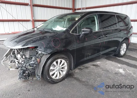 2020 Chrysler Pacifica Touring z USA, uszkodzony, nr VIN 2C4RC1FG8LR123564